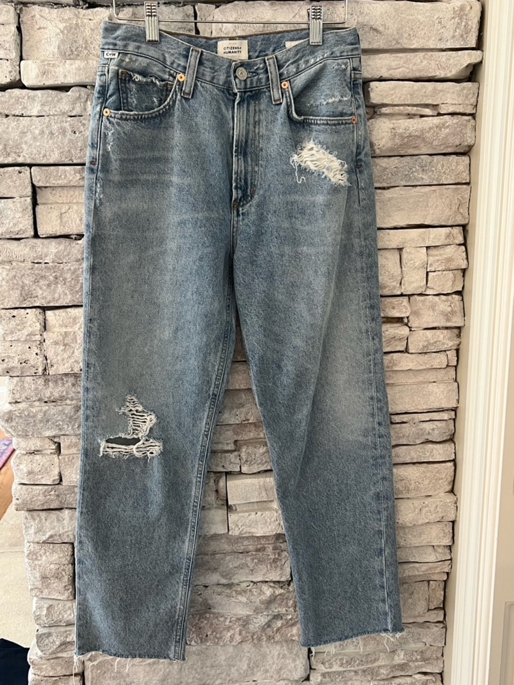 Citizens Of Humanity Daphne Crop Distressed Raw Hem Straight Jeans Size 25
